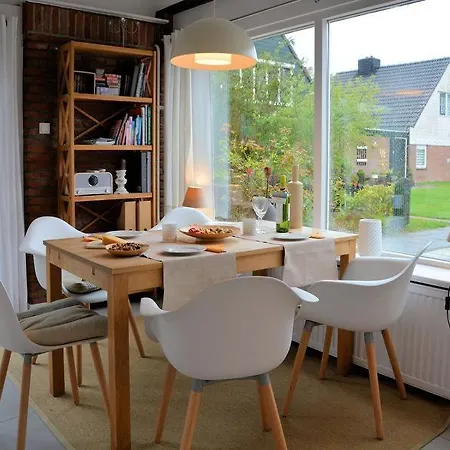 Holiday home Zeelicht *